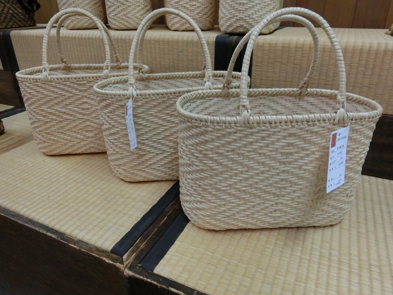 奥会津　三島町　編み組細工　マタタビ　バッグ